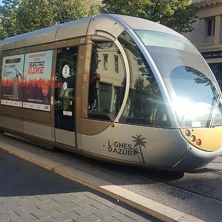 Seaside Tram Haven: Budget-Friendly Room with Kitchen and Views Nice Exterior photo