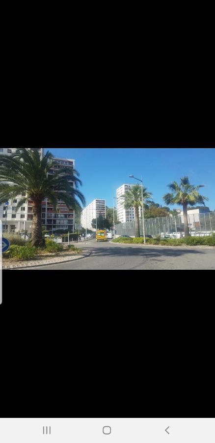 Seaside Tram Haven: Budget-Friendly Room with Kitchen and Views Nice Exterior photo